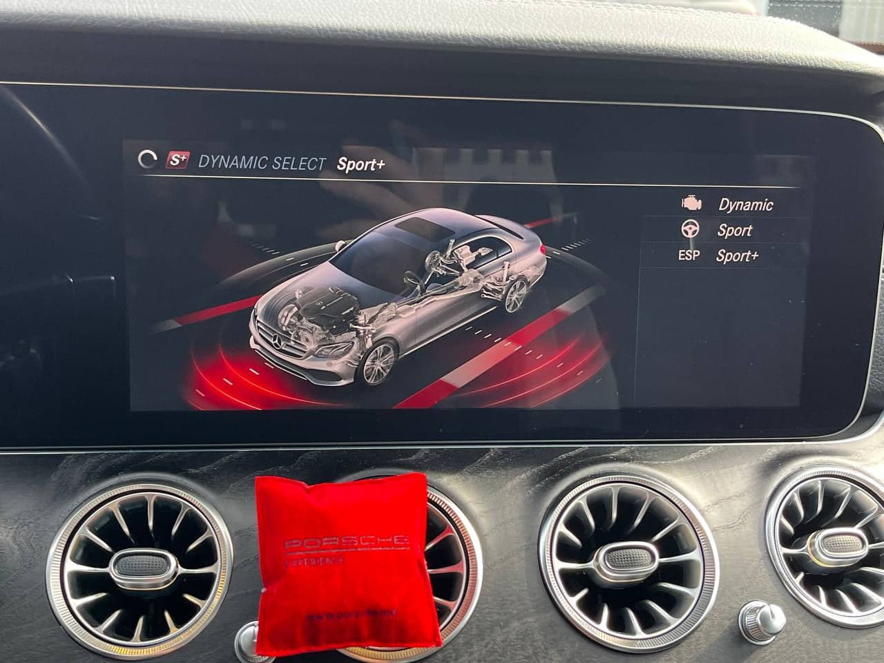 Mercedes E 200 2019 — Миниатюра 13
