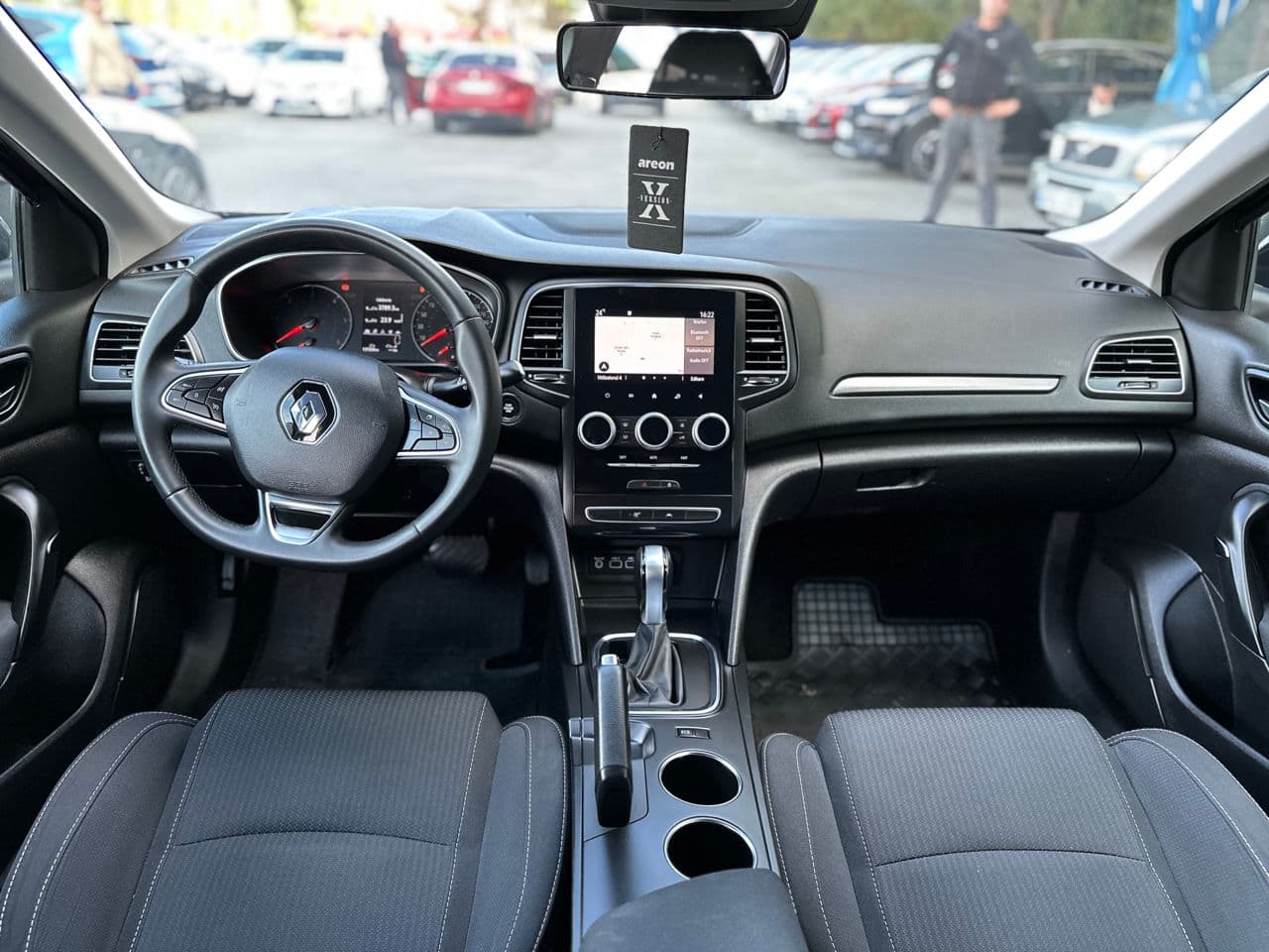Renault Megane 2022 — Миниатюра 14