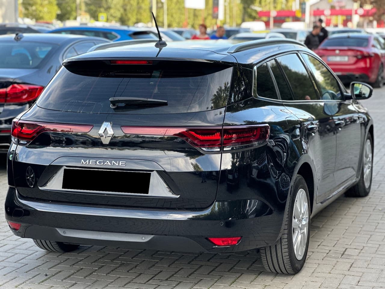 Renault Megane 2022 — Миниатюра 2