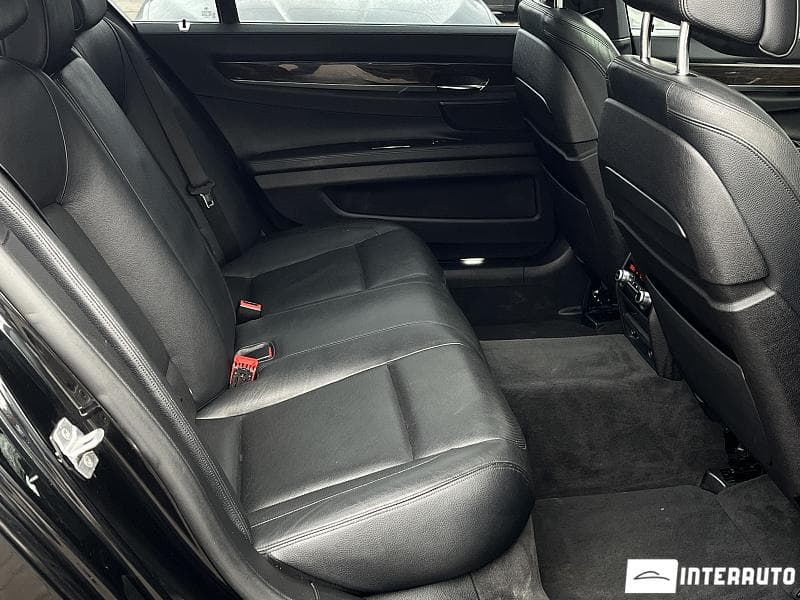 BMW 740 2013 — Миниатюра 15