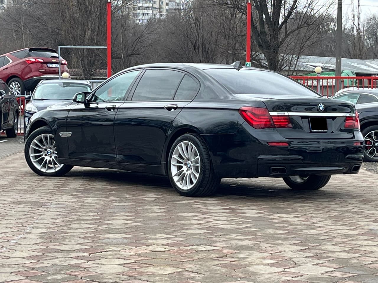 BMW 740 2013 — Миниатюра 2