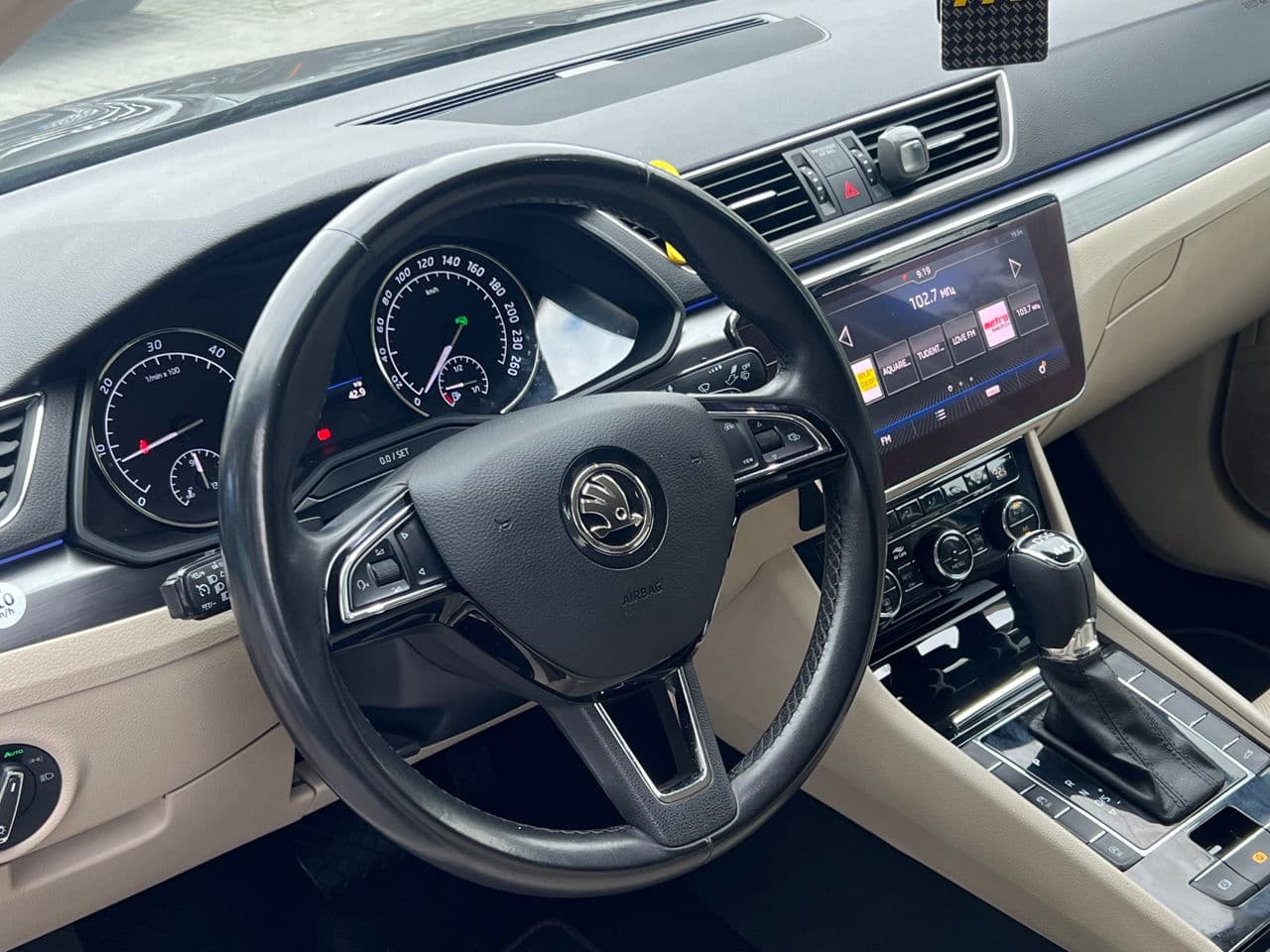 Skoda Superb 2019 — Миниатюра 8