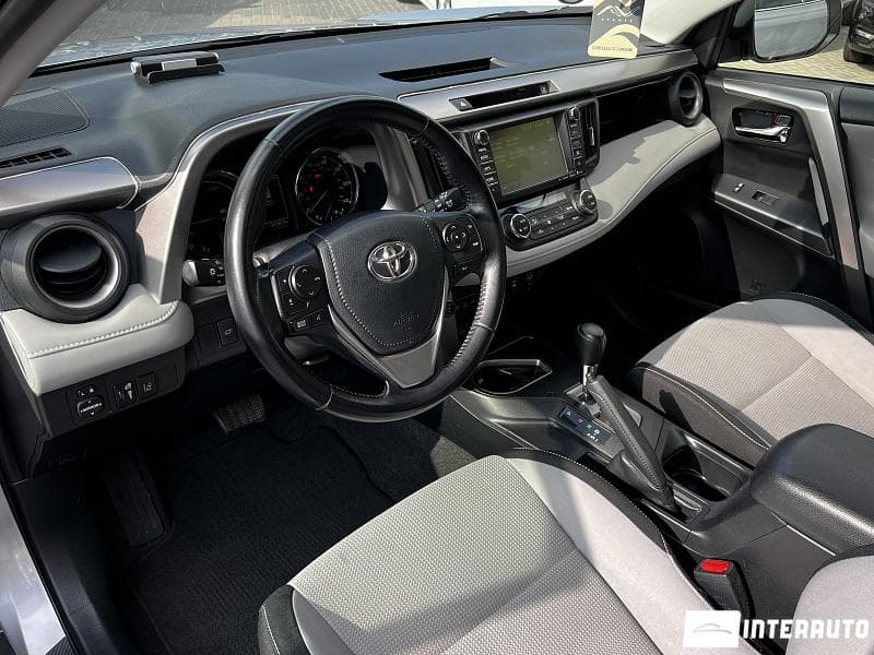 Toyota Rav-4 2016 — Миниатюра 7