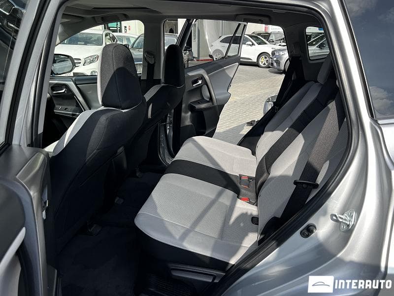 Toyota Rav-4 2016 — Миниатюра 16