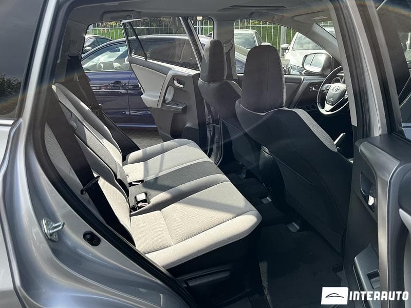 Toyota Rav-4 2016 — Миниатюра 15