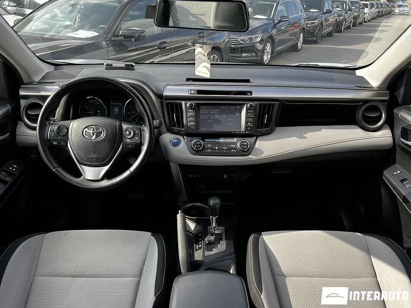 Toyota Rav-4 2016 — Миниатюра 8