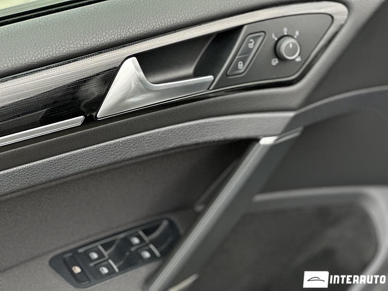 Volkswagen Golf 2018 — Миниатюра 8