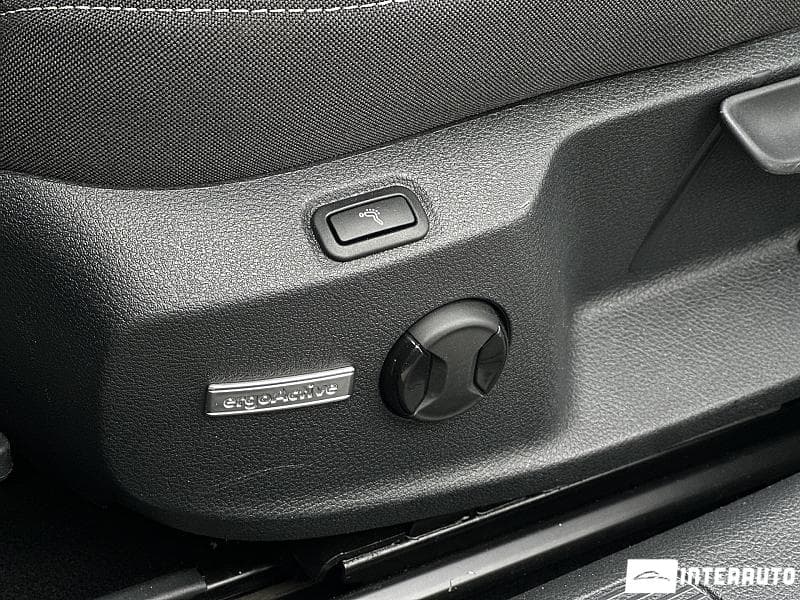 Volkswagen Golf 2018 — Миниатюра 10