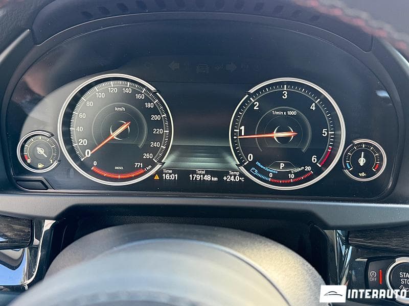 BMW X5 2.5D 2016 — Миниатюра 8