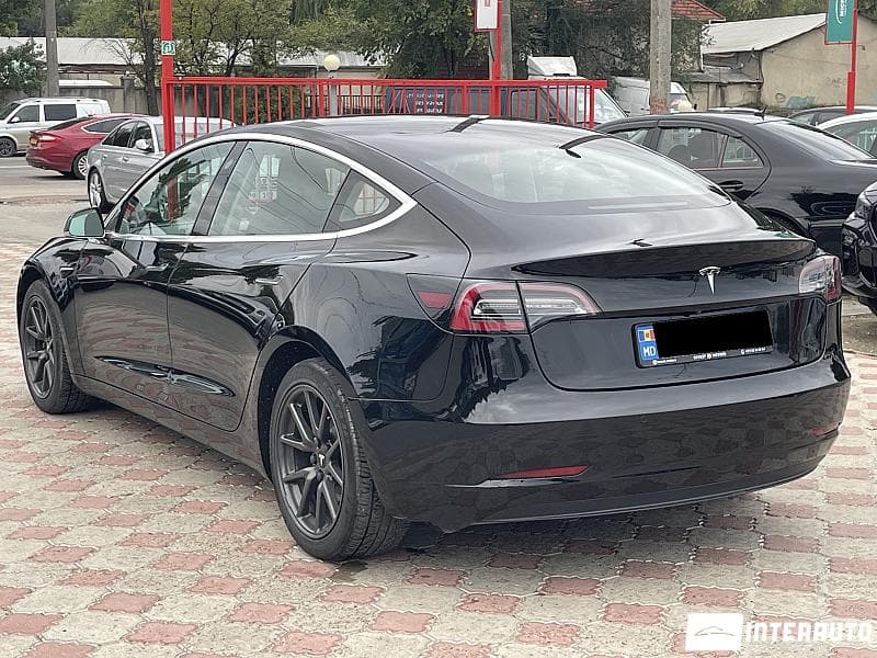 Tesla Model 3 2018 — Миниатюра 2