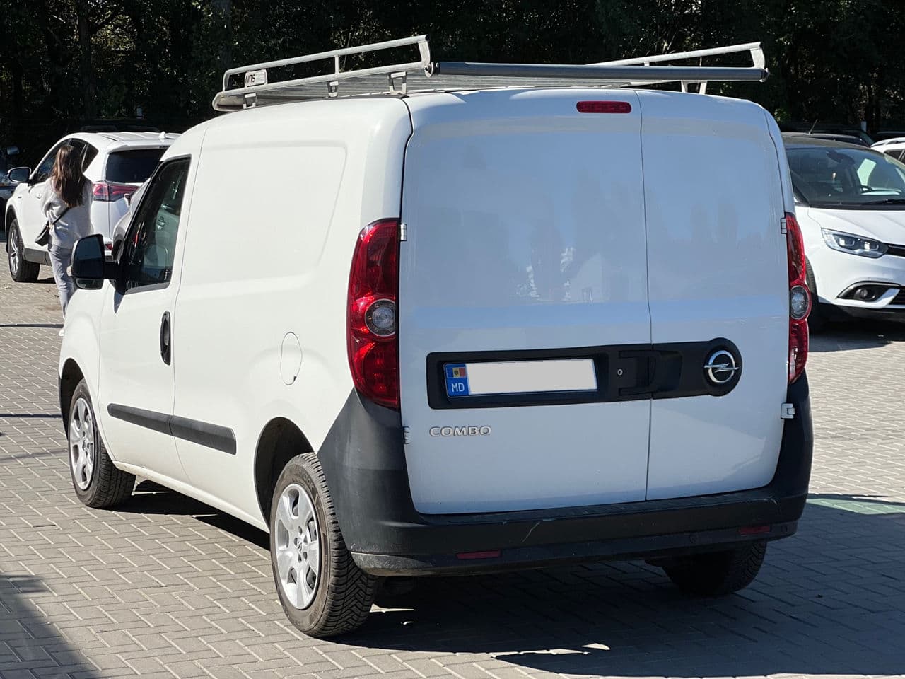 Opel Combo 2018 — Миниатюра 4