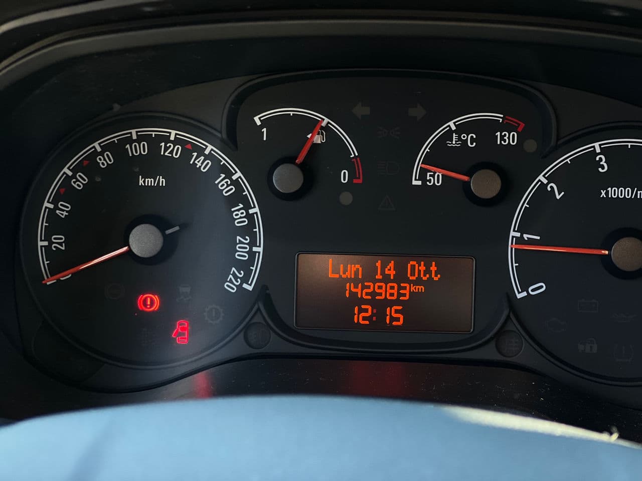 Opel Combo 2018 — Миниатюра 7