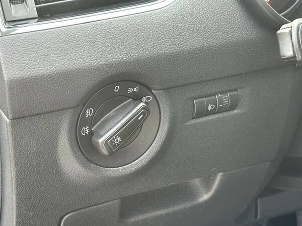 2014 Skoda Octavia — Miniatură 14