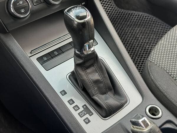 2014 Skoda Octavia — Miniatură 13