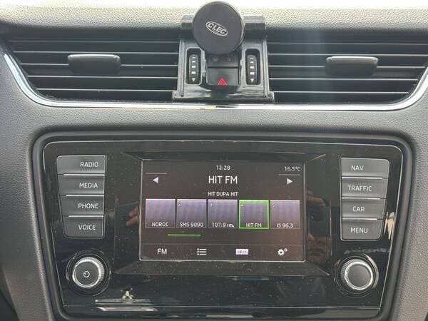 2014 Skoda Octavia — Miniatură 11