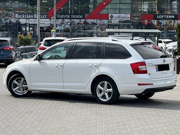 2014 Skoda Octavia — Miniatură 4