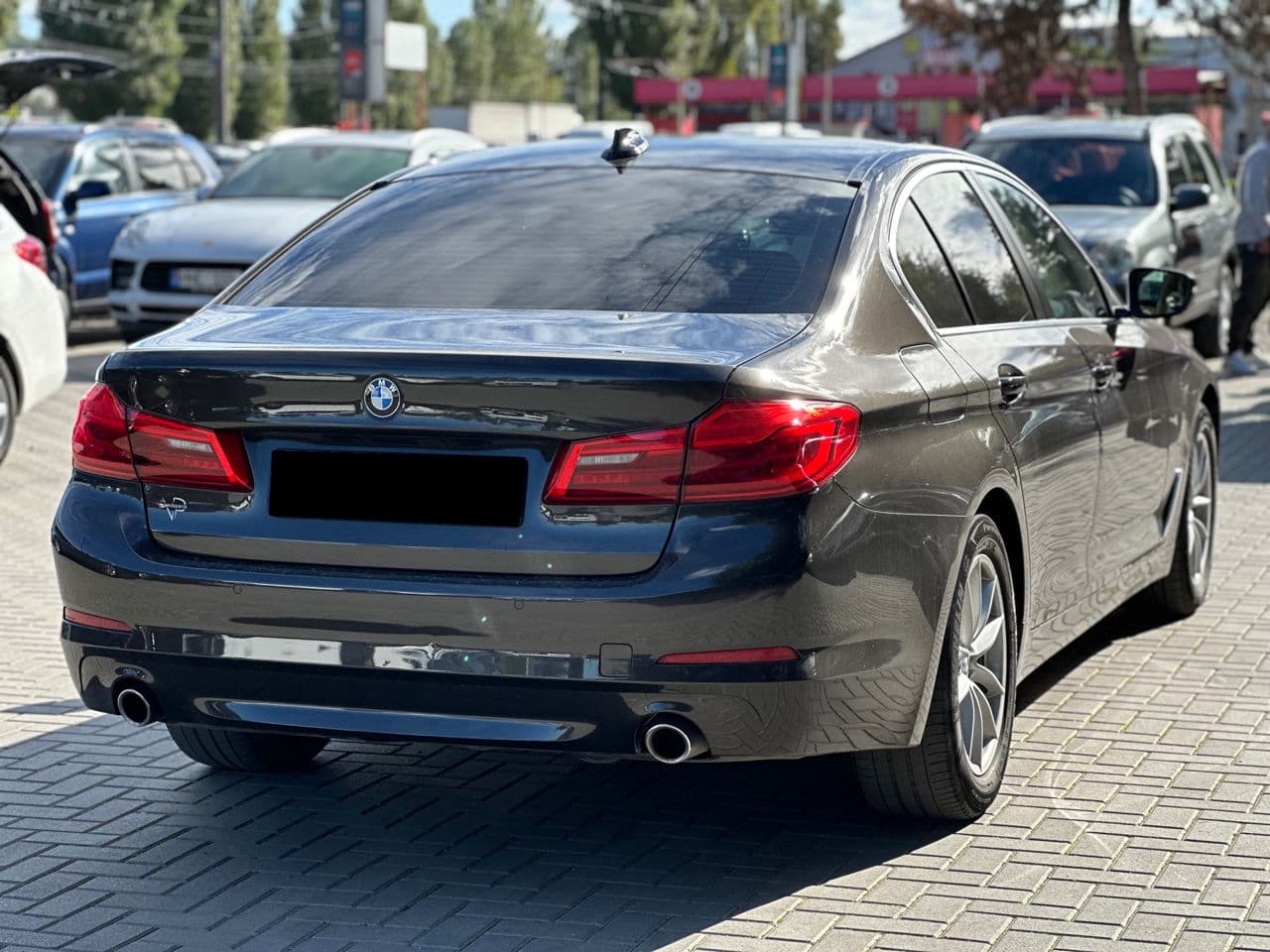 BMW 520 2018 — Миниатюра 2