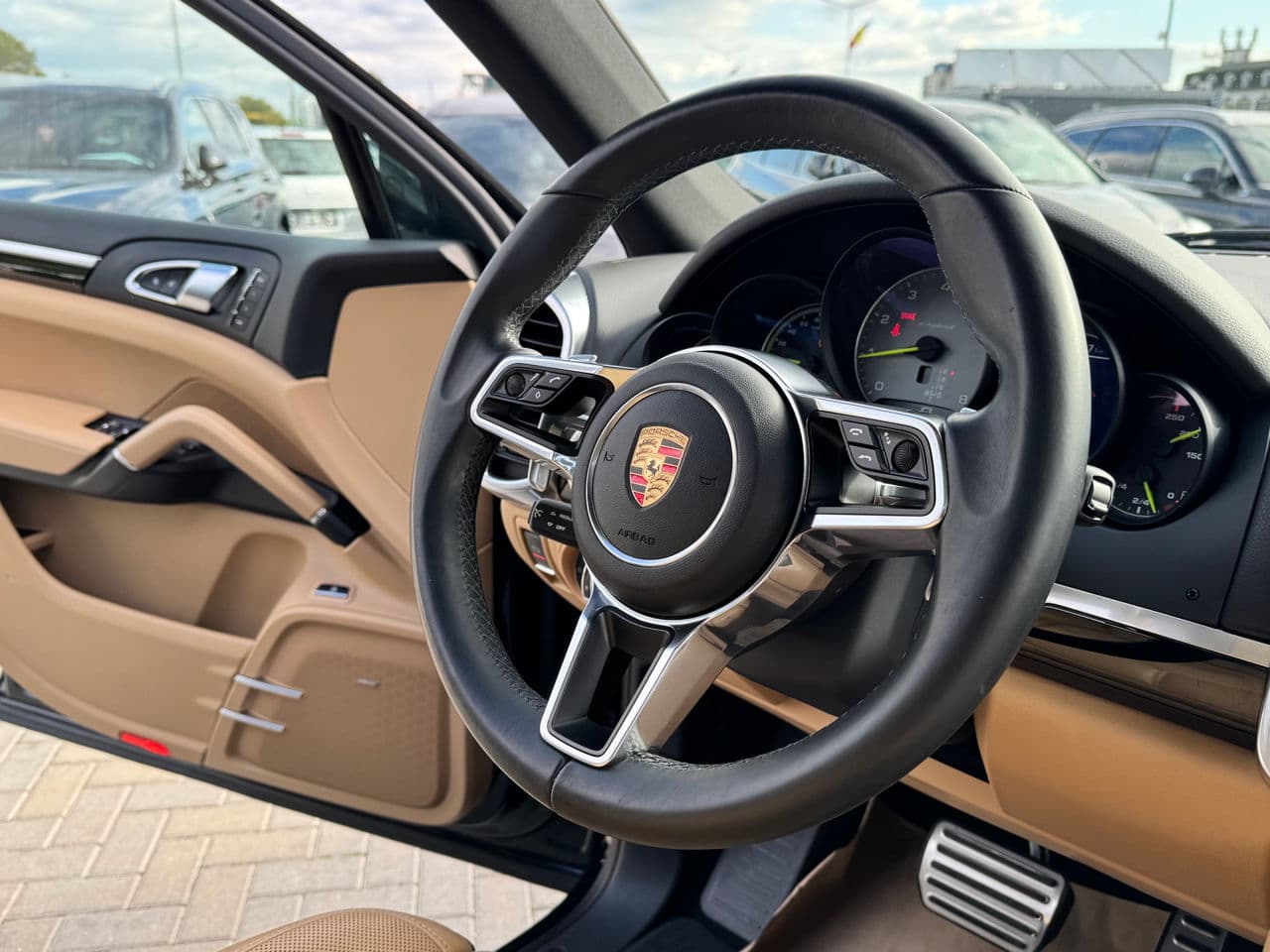 Porsche Cayenne S Hybrid 2014 — Миниатюра 7