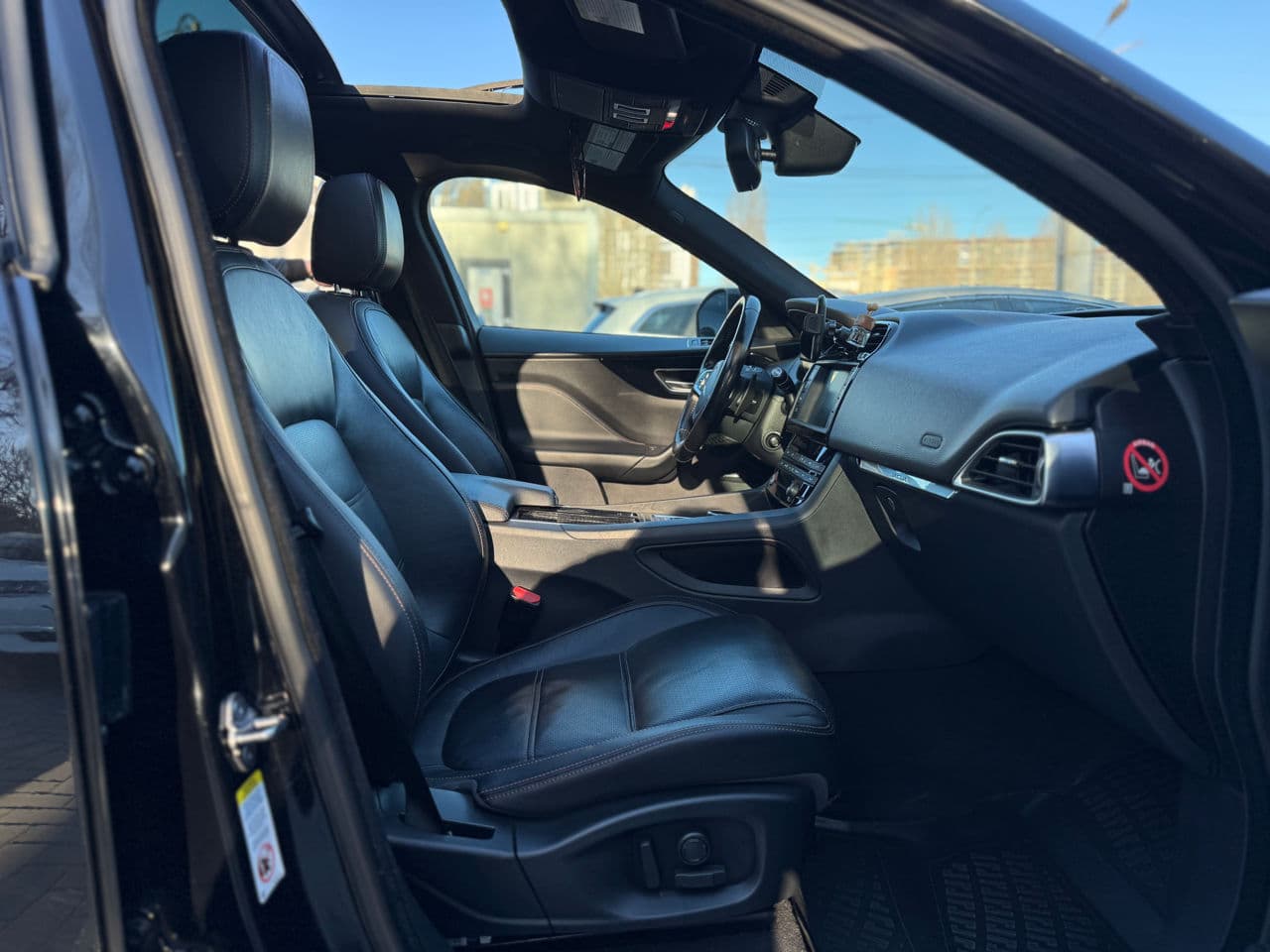 Jaguar F-Pace 2017 — Миниатюра 16