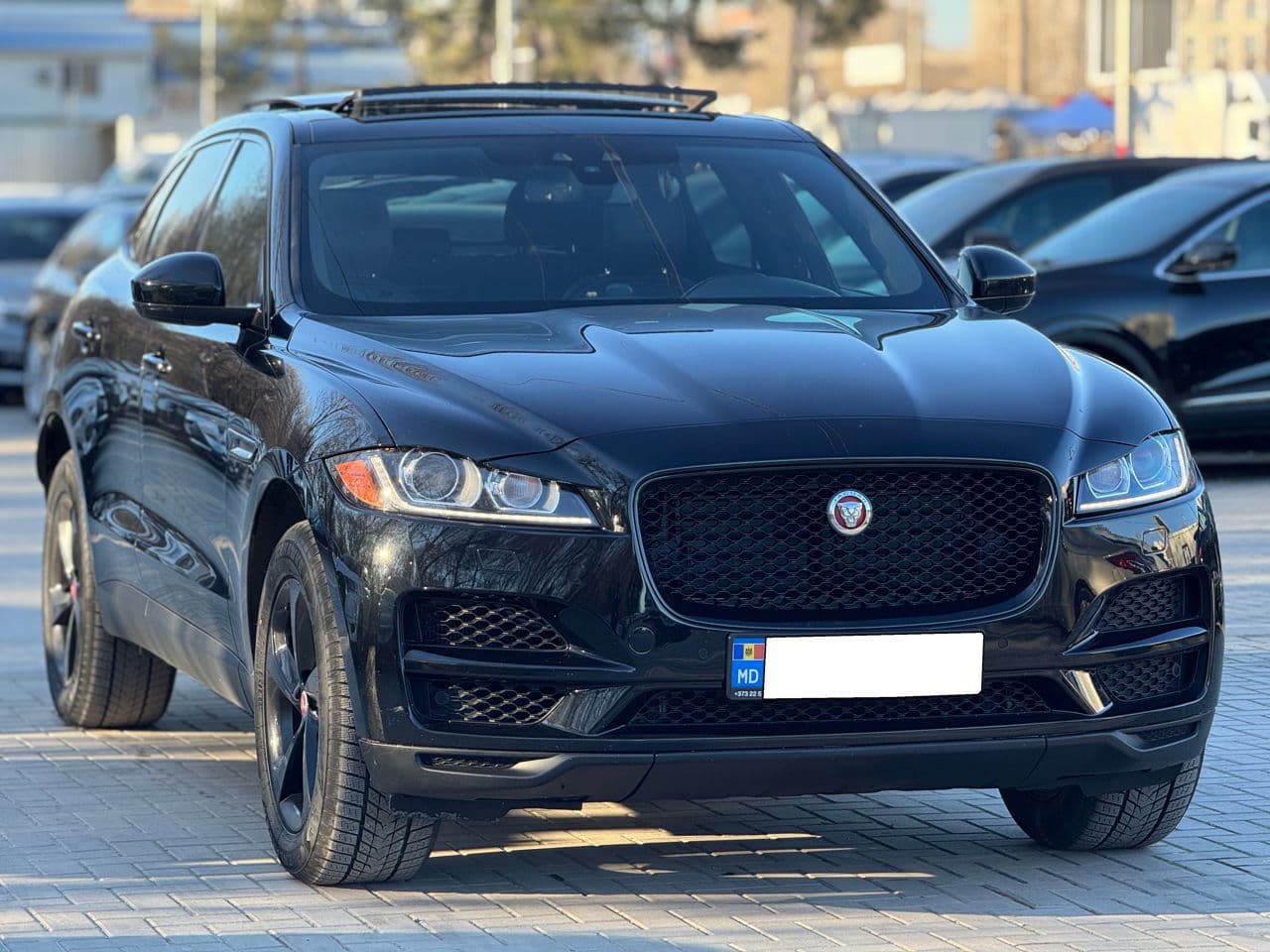 Jaguar F-Pace 2017 — Миниатюра 3