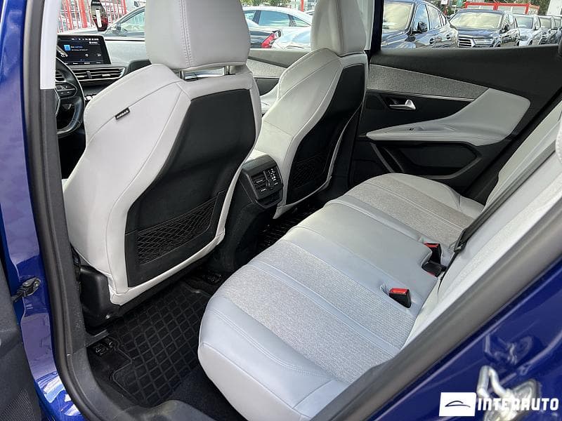 Peugeot 3008 2018 — Миниатюра 19