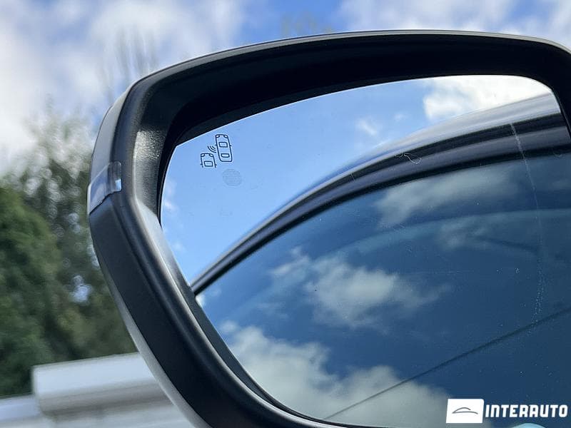 Peugeot 3008 2018 — Миниатюра 5