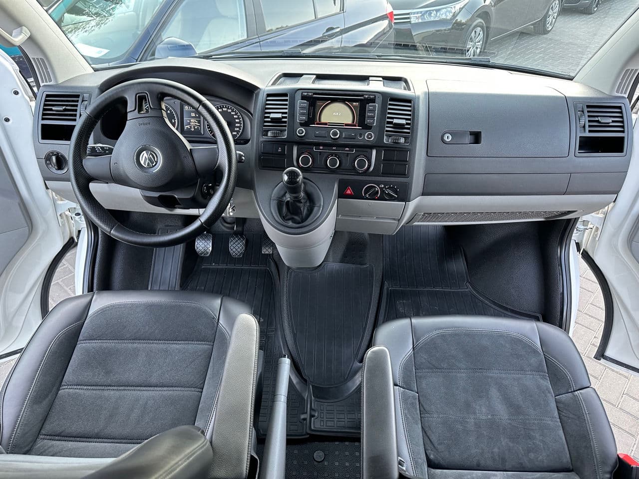 Volkswagen Transporter 2014 — Миниатюра 9
