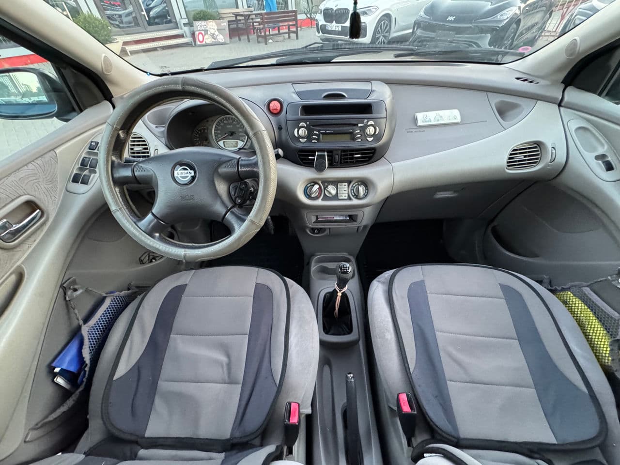 Nissan Almera Tino 2001 — Миниатюра 9