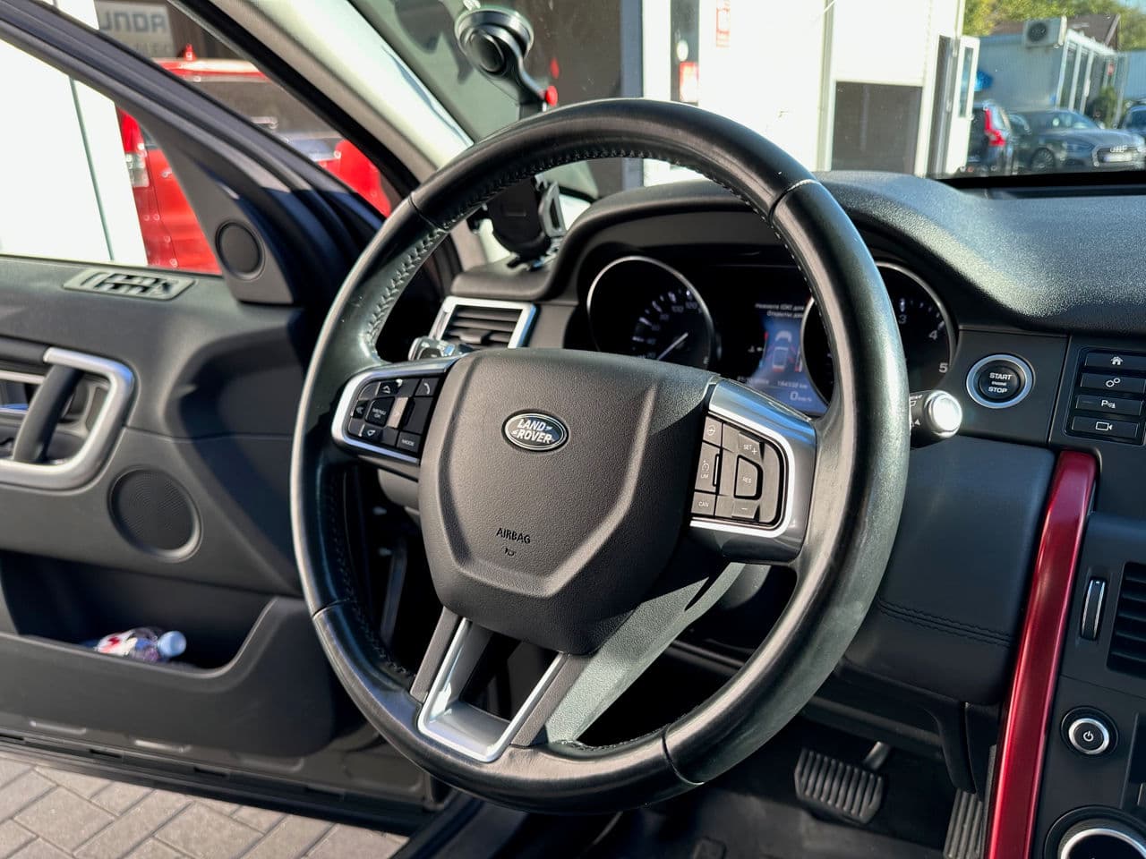 Land Rover Discovery Sport 2016 — Миниатюра 8