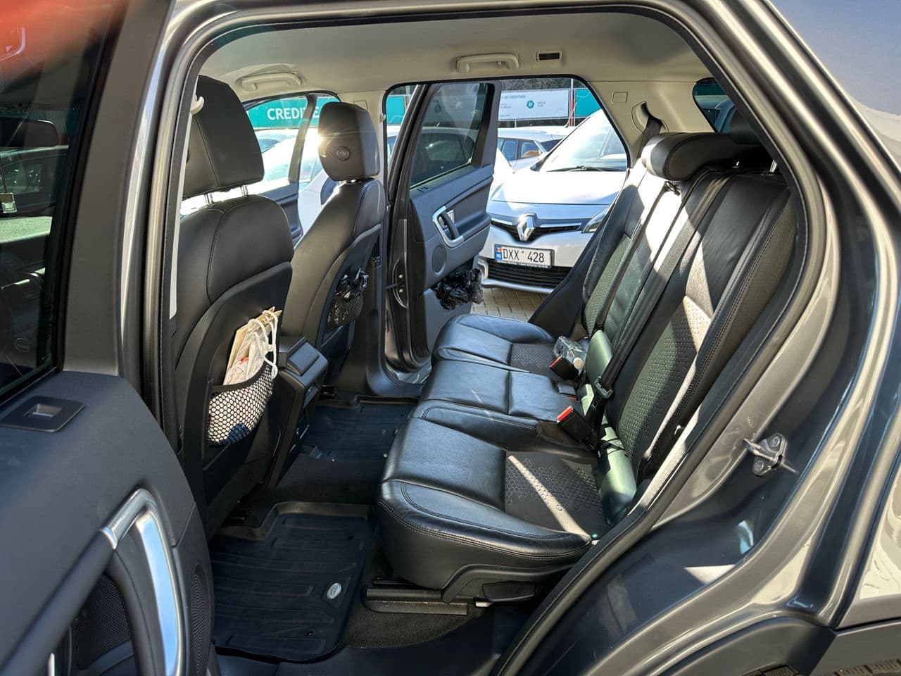 Land Rover Discovery Sport 2016 — Миниатюра 16