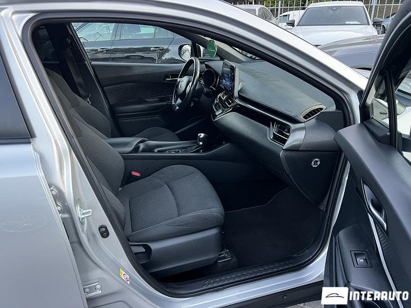 2018 Toyota C-HR — Miniatură 12