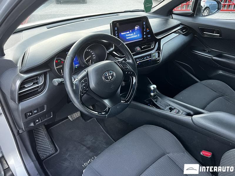 2018 Toyota C-HR — Miniatură 5