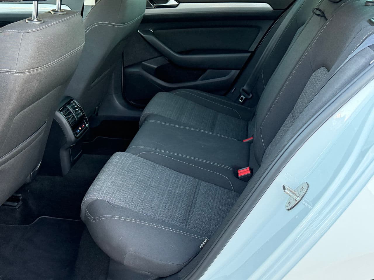 Volkswagen Passat 2020 — Миниатюра 19