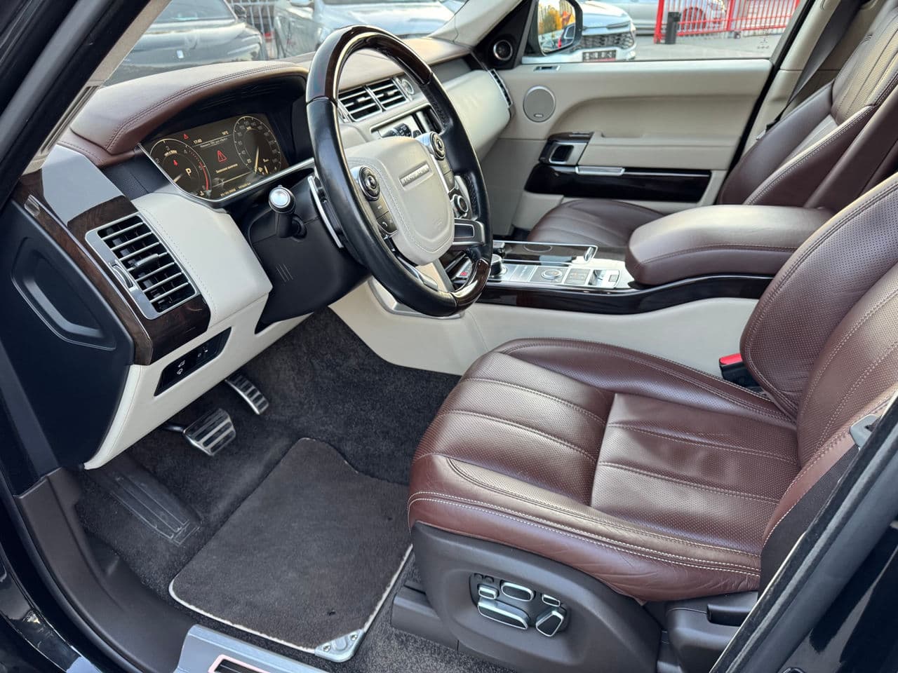 Land Rover Range Rover Vogue 2014 — Миниатюра 8
