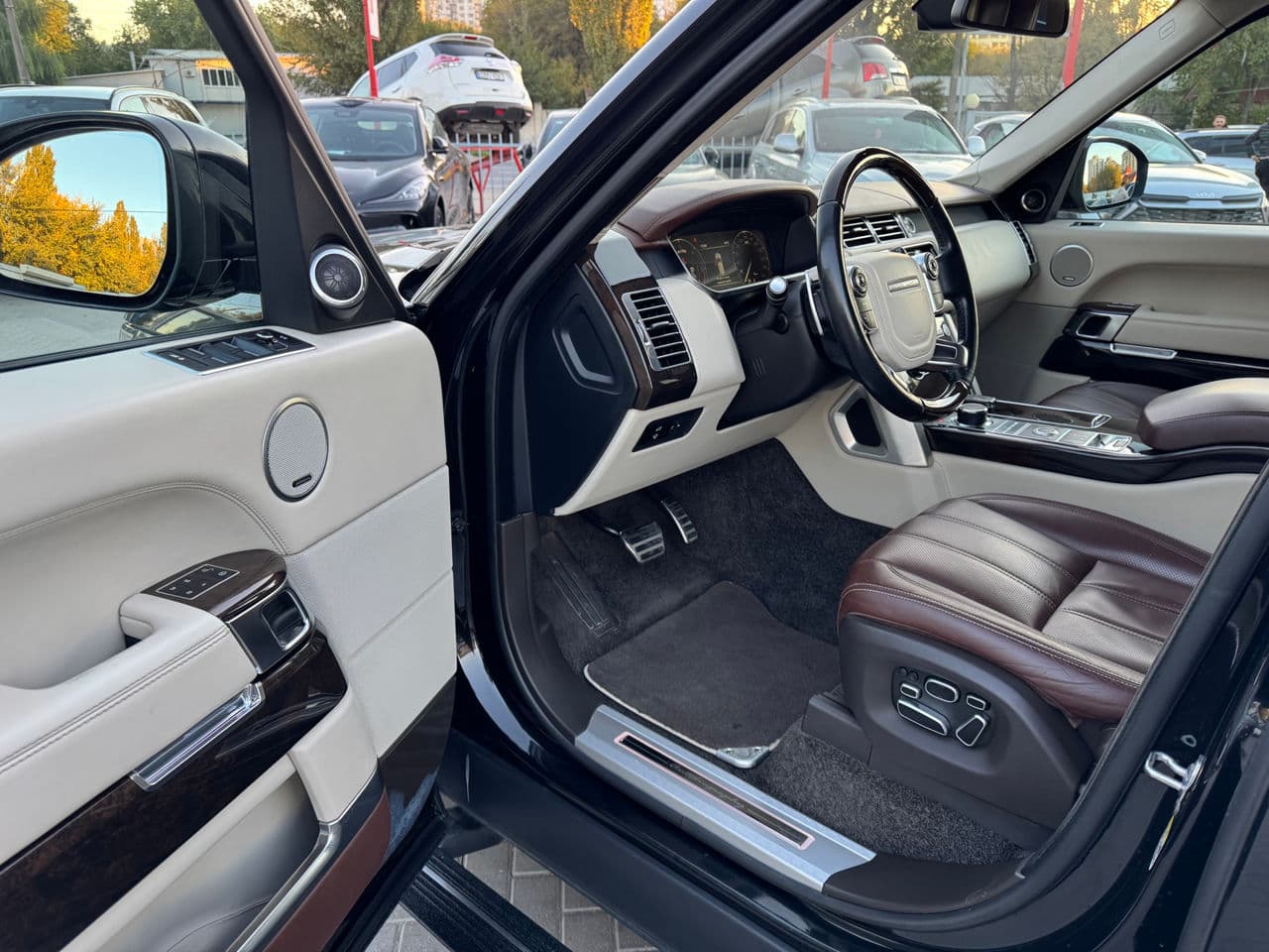 Land Rover Range Rover Vogue 2014 — Миниатюра 7