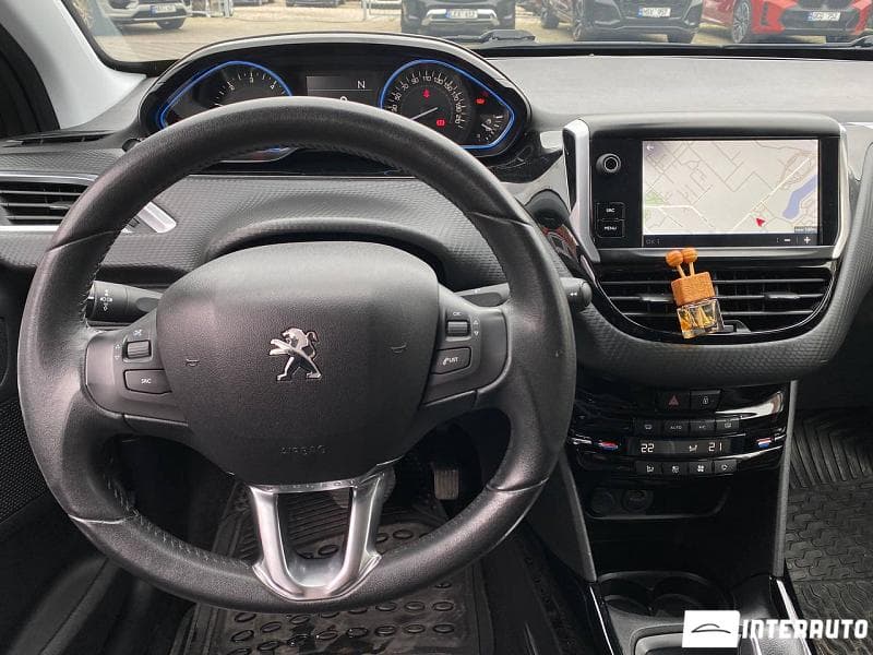 Peugeot 2008 2019 — Миниатюра 8