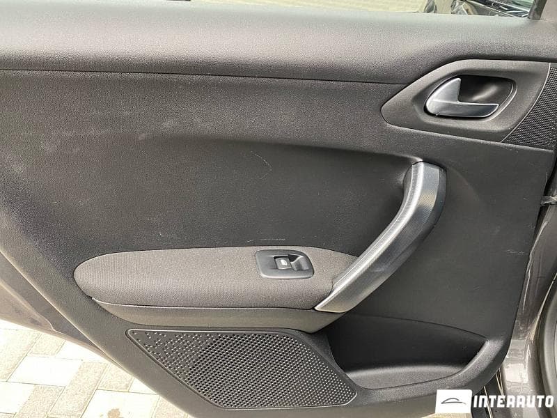 Peugeot 2008 2019 — Миниатюра 16