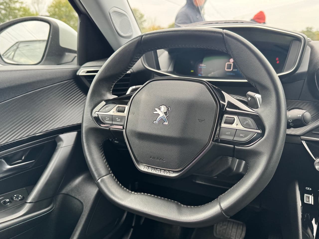 Peugeot 2008 2021 — Миниатюра 7