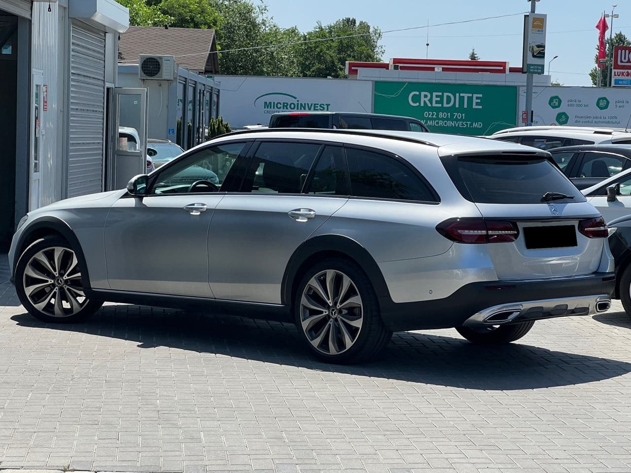 Mercedes E 220 2018 — Миниатюра 2