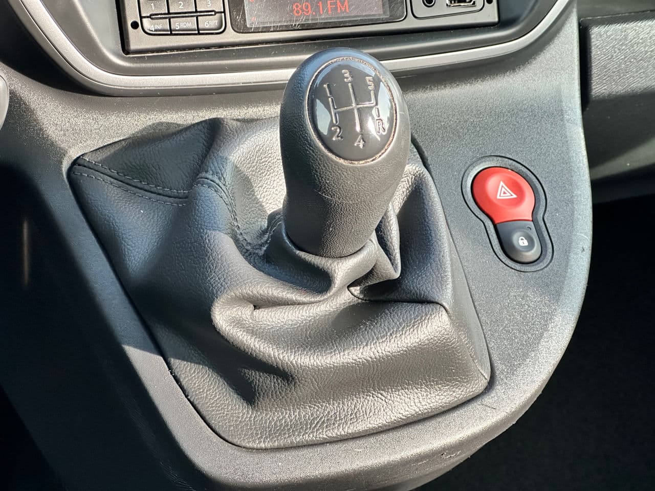 Renault Kangoo 2016 — Миниатюра 10