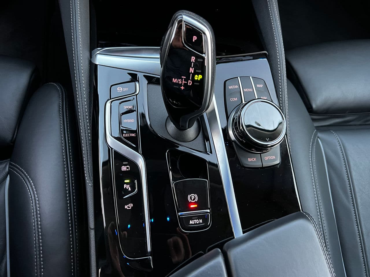 BMW 530e 2021 — Миниатюра 11