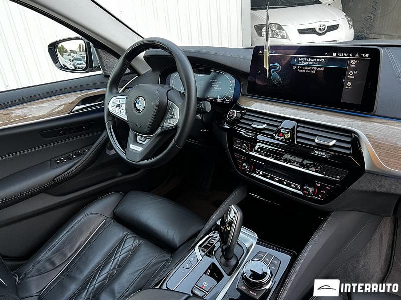 BMW 530e 2021 — Миниатюра 17