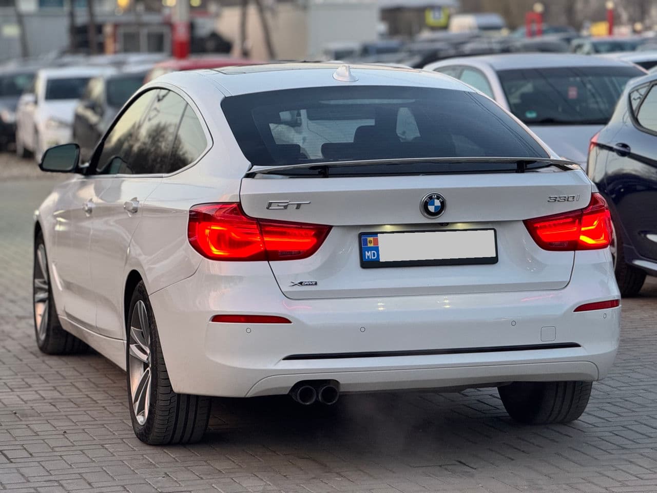 BMW 330 GT 2017 — Миниатюра 4