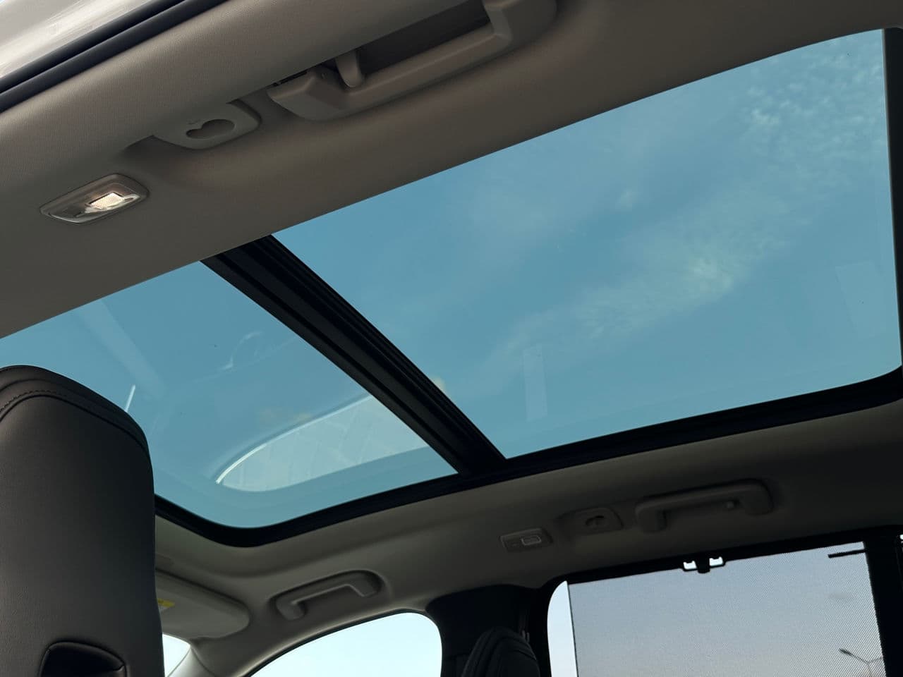 Volvo XC 90 2023 — Миниатюра 16