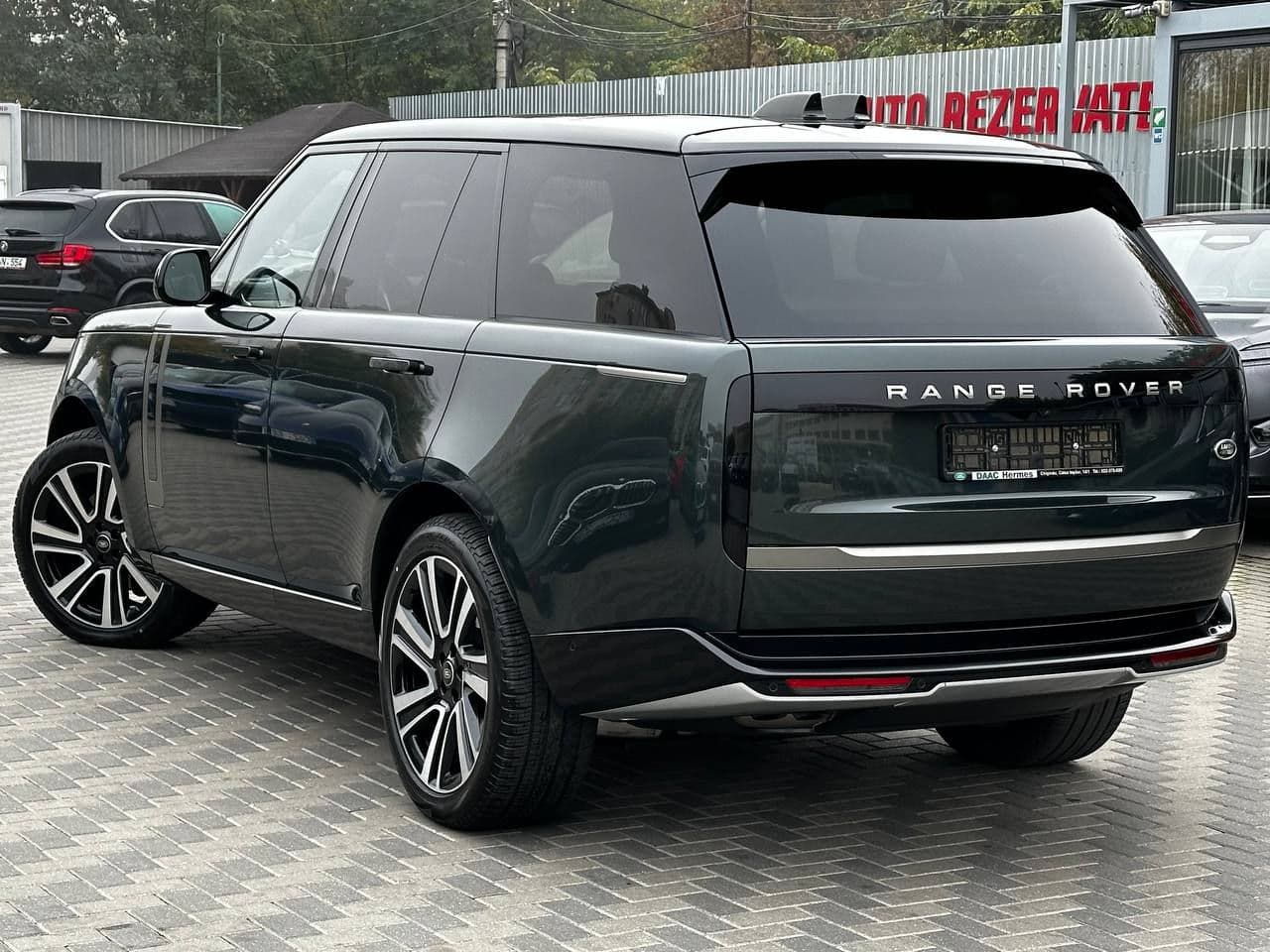 Land Rover Range Rover Vogue 2023 — Миниатюра 2