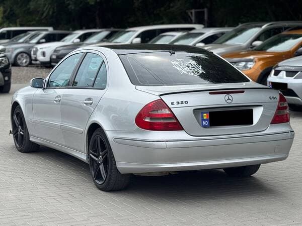 Mercedes E 320 2003 — Миниатюра 4