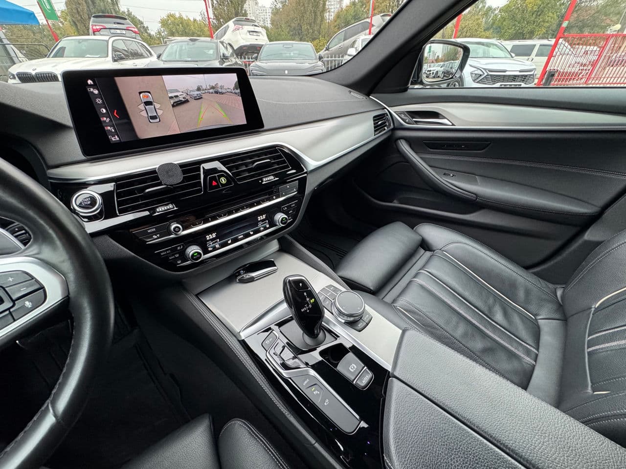 BMW 530e 2018 — Миниатюра 20