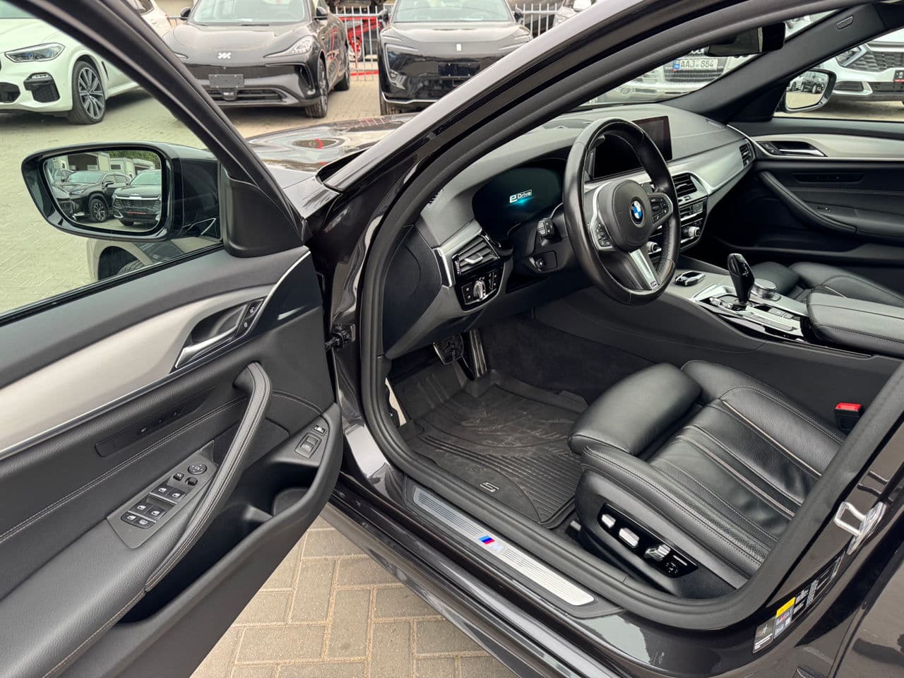 BMW 530e 2018 — Миниатюра 9