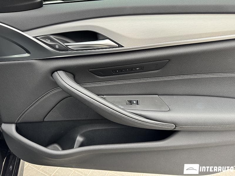 BMW 530e 2018 — Миниатюра 27