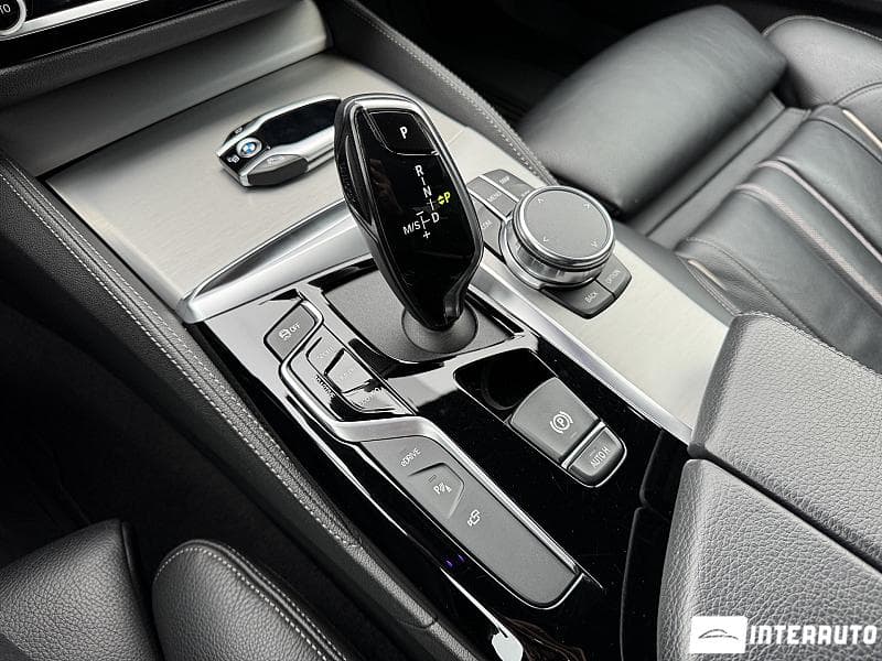 BMW 530e 2018 — Миниатюра 19